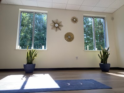 Piper Moon Yoga