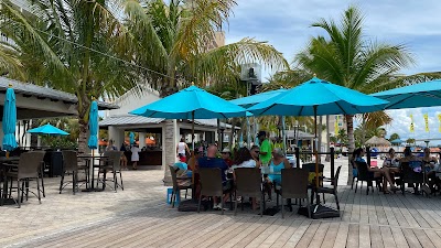 Shepard's Tiki Beach Bar, 619 S Gulfview Blvd, Clearwater Beach, FL 33767, United States
