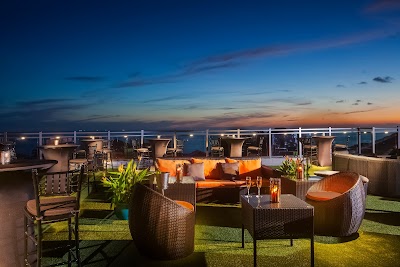 The 360 Rooftop at the Hotel Zamora, 3701 Gulf Blvd, St. Pete Beach, FL 33706, United States