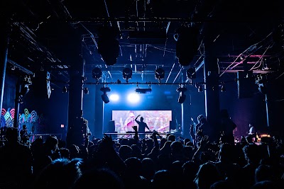 The Ave Live, 520 N Christopher Columbus Blvd, Philadelphia, PA 19123, United States