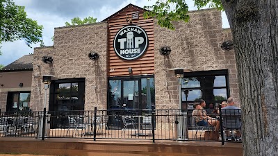 Waxhaw Taphouse, 110 McDonald St, Waxhaw, NC 28173, United States