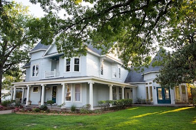 Willow Creek Mansion